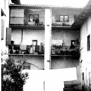 Cortile della Locanda dove recita Reccardini