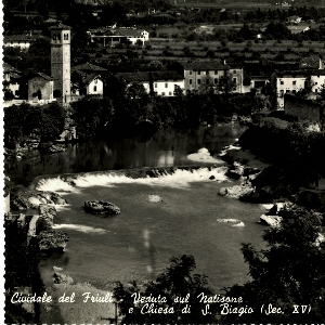 cartolina raffigurante Cividale del Fr.- veduta sul Natisone e Chiesa di S. Biagio