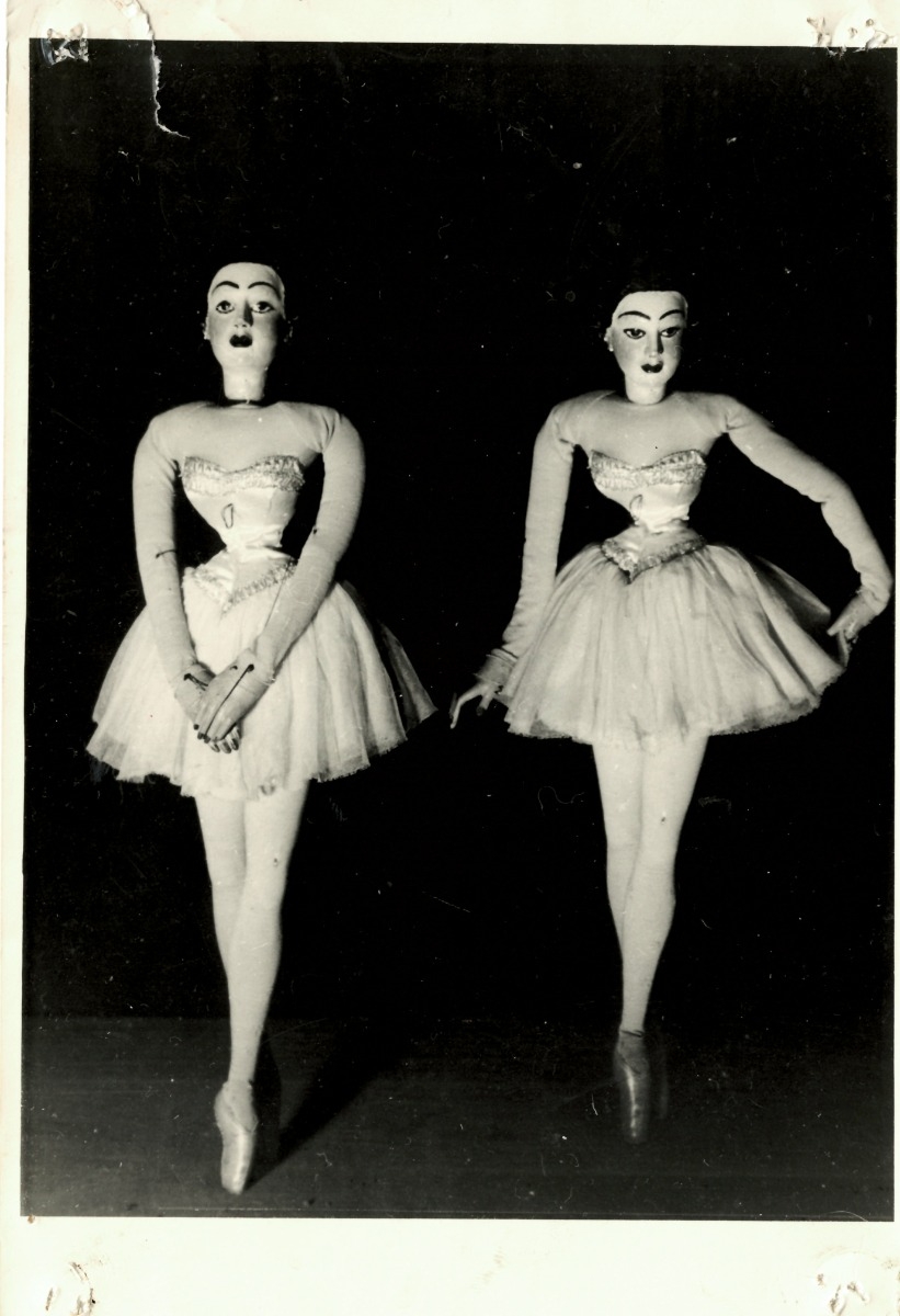 Due ballerine sul palco